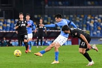 Un gol más a la cuenta de Hirving Lozano con el Napoli en la Serie A. (Especial) 