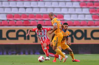 Previo a su participación en el Mundial de Clubes, los Tigres buscarán su tercera victoria del torneo cuando reciban al Necaxa. (ARCHIVO)