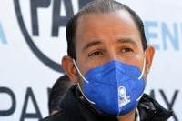 A través de un mensaje en su cuenta de Twitter, Marko Cortés agregó que los servidores de la nación andan como 'cuervos' lucrando con la pandemia.
(ARCHIVO)