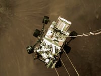 NASA difunde foto del descenso de sonda Perseverance en Marte