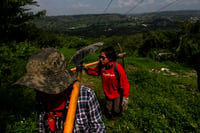 Ubican restos de siete personas en fosa de Veracruz