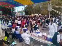 Abarrotan módulos de vacunación antiCOVID en San Pedro