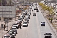 Con lentitud, aplicación de vacunas en Coliseo Centenario de Torreón