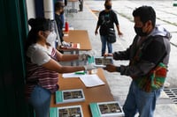 Piden ilustradores diálogo a SEP por libros de texto