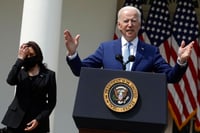 Biden tacha de 'vergüenza internacional' la violencia con armas en EUA