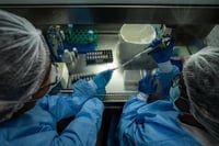 Revelan resistencia de variante a dosis Pfizer