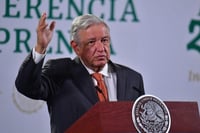 López Obrador acusó que la mayoría de estos organismos no hacen 'nada de nada' en beneficio de la población y acusó que sus integrantes 'ganan muchísimo'. (EL UNIVERSAL)