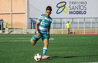 En los primeros 90 minutos de la serie, los juveniles albiverdes nunca pudieron descifrar el cerrojo defensivo de los universitarios. (CLUB SANTOS)