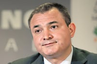 Fiscales estadounidenses dijeron el martes que entre las pruebas que tienen contra el exsecretario de Seguridad Pública de México, Genaro García Luna — acusado de narcotráfico — se incluyen documentos entregados por los gobiernos de México y Colombia y un video de diciembre pasado en el que aparece junto a otro recluso. (ARCHIVO)