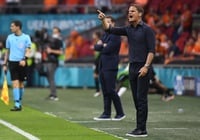 Para De Boer, el duelo contra Austria fue 'lo opuesto' al juego desplegado por los holandeses contra Ucrania. (EFE)