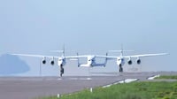 Richard Branson vuelve a la Tierra tras alcanzar el espacio a bordo del VSS Unity