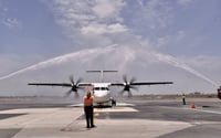 Inauguran nueva ruta de Torreón a Monterrey y McAllen, con la que la aerolínea Aeromar busca atraer a un perfil corporativo, pero también se enfoca a que la región es ruta de vinos, para llevar más visitantes al estado. (EL SIGLO DE TORREÓN / ÉRICK SOTOMAYOR)