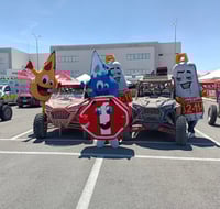 Imagen Grupo SIMSA recibe a competidores del Coahuila 1000
