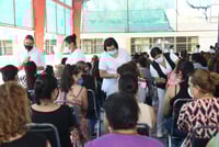 Torreón reporta jornada 'sin incidentes' durante aplicación de segundas dosis antiCOVID a personas mayores de 40 años