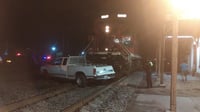 La unidad fue arrastrada por el tren en San Pedro. (EL SIGLO DE TORREÓN)