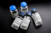 Salud alerta sobre venta de falsos lotes de Remdesivir y vacuna de Pfizer contra COVID en Coahuila