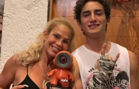 sorpresa se llevaron los seguidores del mundo del espectáculo mexicano después de que Emilio Osorio, hijo de Juan Osorio y Niurka Marcos, protagonizara una foto con una cara de sorpresa ante el anuncio de que al parecer se convertirá en hermano mayor.  (ESPECIAL) 