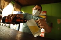 Bares y cantinas extreman las medidas sanitarias en Francisco I. Madero