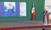 'Estaba a punto de echarme un coyotito'; AMLO responde a López-Dóriga por foto en Lerdo