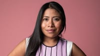 La actriz mexicana Yalitza Aparicio, señaló este jueves que el rechazo y la discriminación contra la población indígena en México, en especial hacia las mujeres, ha ido cambiando en los últimos años pero este cambio sucede lentamente. (ESPECIAL) 