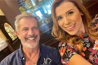 Este lunes, la gobernadora electa de Baja California, Marina del Pilar Ávila, se reunió en Tijuana con el actor, director y productor, Mel Gibson, con quien conversó sobre el potencial de la industria del cine en la región.  (ESPECIAL) 