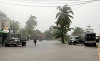 Huracán 'Nora' se degrada a tormenta tropical en costas de Sinaloa
