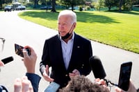 El presidente Joe Biden le pide al Congreso más fondos por desastres y refugiados afganos