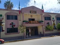 Espectáculo de pirotecnia y ceremonia virtual, festejos de la Independencia en San Pedro