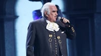 Aplican a Vicente Fernández traqueotomía para ayudarlo a respirar