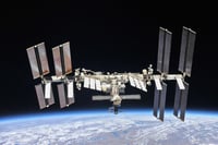 México y Rusia firman acuerdo de cooperación espacial