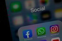 Facebook implementará nuevos controles de supervisión a menores en sus plataformas