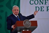 'Empresarios engañaron con energías limpias para hacer negocio sucio', acusa AMLO