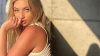 Ava Louise, una de las más reconocidas tiktoker de EUA, afirmó que encontró a su padre en un sitio de 'Sugar Daddy' en el que ella trabaja y al mandarle un mensaje la bloqueó.