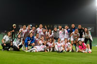 Lograron por vez primera, calificar a la liguilla de la Liga MX Femenil, al imponerse anoche 3-1 al Atlético de San Luis en el Estadio Corona. (Jorge Martínez) 