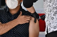 Faltan 300 mil coahuilenses de vacunarse contra el COVID-19