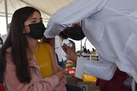 Más de 20 mil rezagados acuden por vacuna en Durango