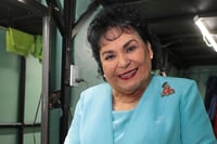 Carmen Salinas tiene actividad cerebral leve y sigue grave pero estable, reportan familiares