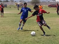 Greg García (i) del equipo PAMF, es uno de los máximos goleadores.