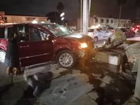 Choque en Torreón deja dos mujeres lesionadas y daños por 200 mil pesos