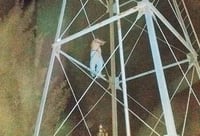 Hombre ebrio amenaza con quitarse la vida en Lerdo