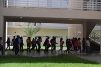 Jóvenes abandonan la escuela en Coahuila