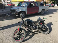 Dos jóvenes resultan lesionados en accidente de motocicleta en Torreón