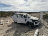 Volcadura en San Pedro deja dos personas lesionadas