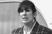 ¿Quién es la británica Ghislaine Maxwell, declarada culpable de delitos sexuales?