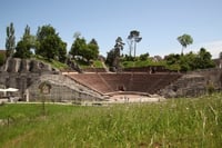 Un equipo de arqueólogos en Suiza ha descubierto un anfiteatro a orillas del Rin, en las ruinas de la antigua ciudad romana de Augusta Raurica, situada en las afueras de Basilea y en la actual frontera entre el país helvético y Alemania, según anunció la administración del sitio arqueológico. (ARCHIVO) 