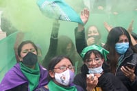 Colectivos de feministas invitan a donar medicamentos utilizados para abortar en Saltillo
