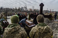 Rusia ataca instalación militar en Ucrania; estima que 180 mercenarios extranjeros murieron