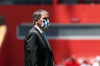 El técnico uruguayo se convirtió en tendencia en redes sociales. (EFE)