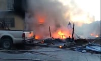 Imagen Fuego consume vulcanizadora en Saltillo