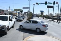 Restringen vueltas a la izquierda en el bulevar Revolución de Torreón